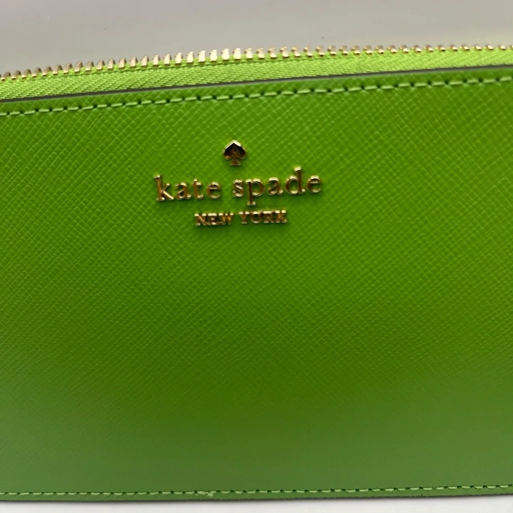 Kate Spade green wristlet. New with tags. - Picture 3 of 8